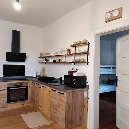 Rodinna V Rekreacnej Oblasti Drienica